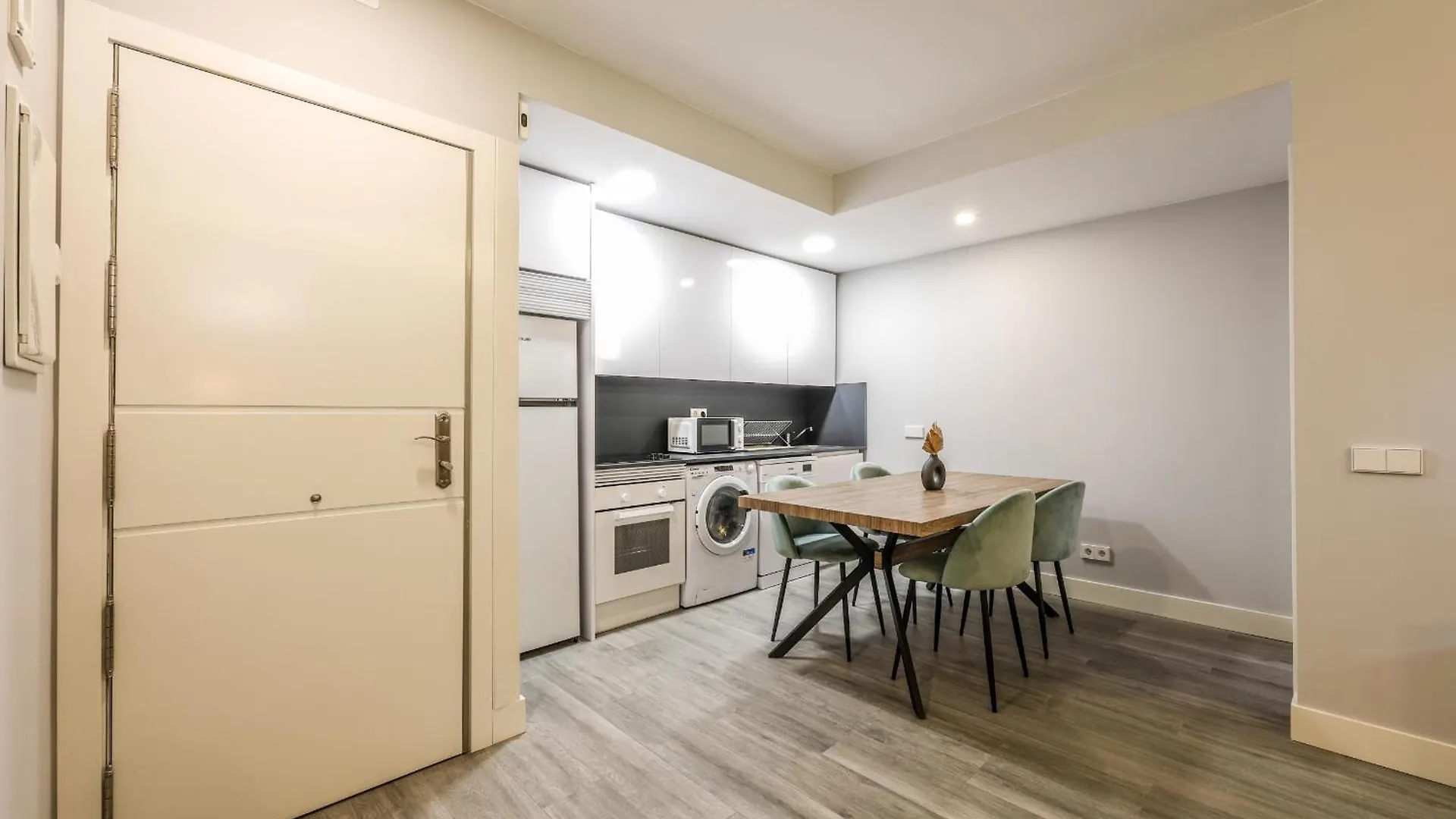 Apartamentos Reformados Act Alquiler Temporal Madrid