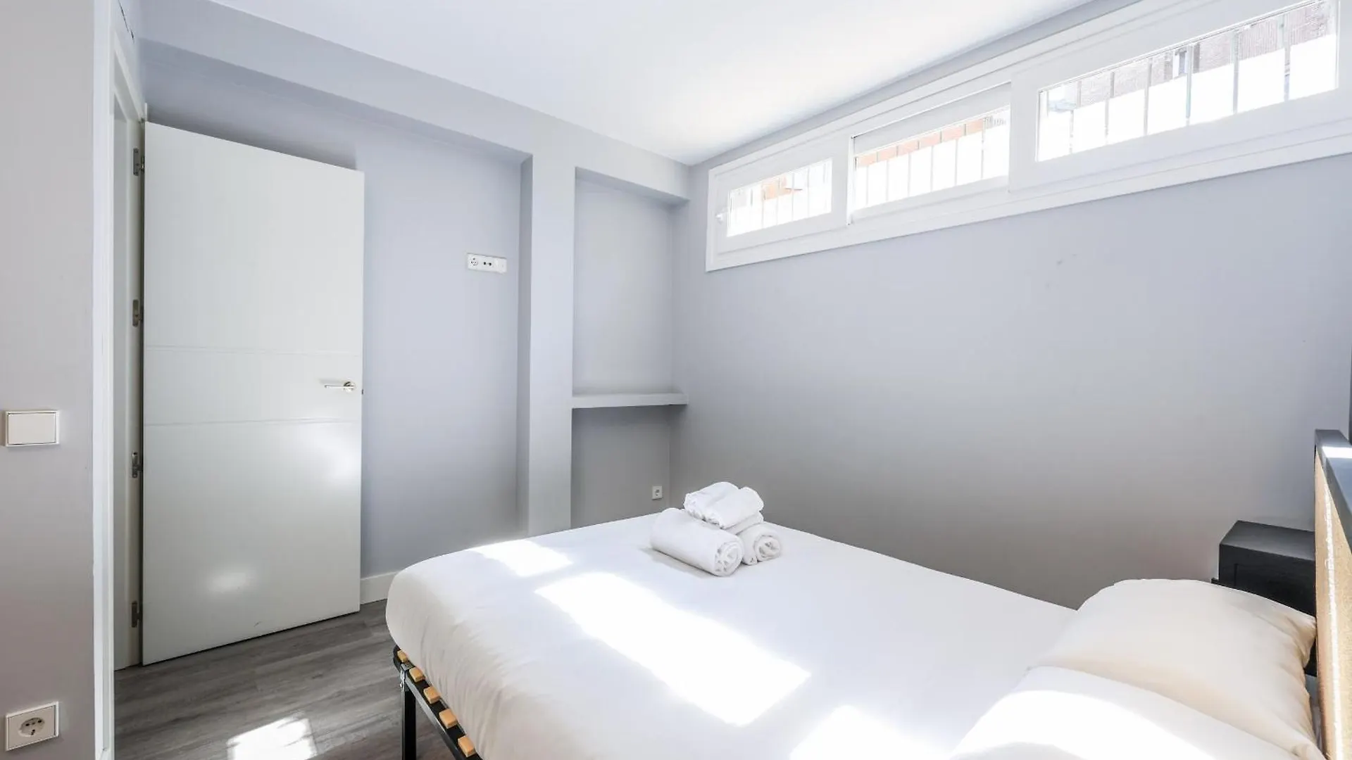 Apartamentos Reformados Act Alquiler Temporal Madrid Apartment