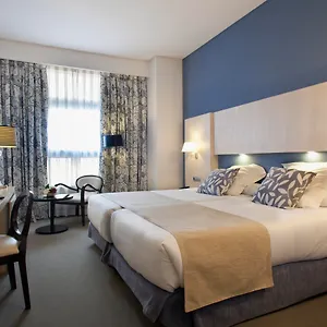4* فندق نويفو بوسطن