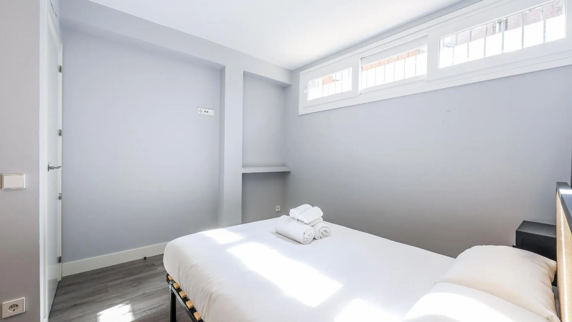 Apartamentos Reformados Act Alquiler Temporal Madrid 0*,  España