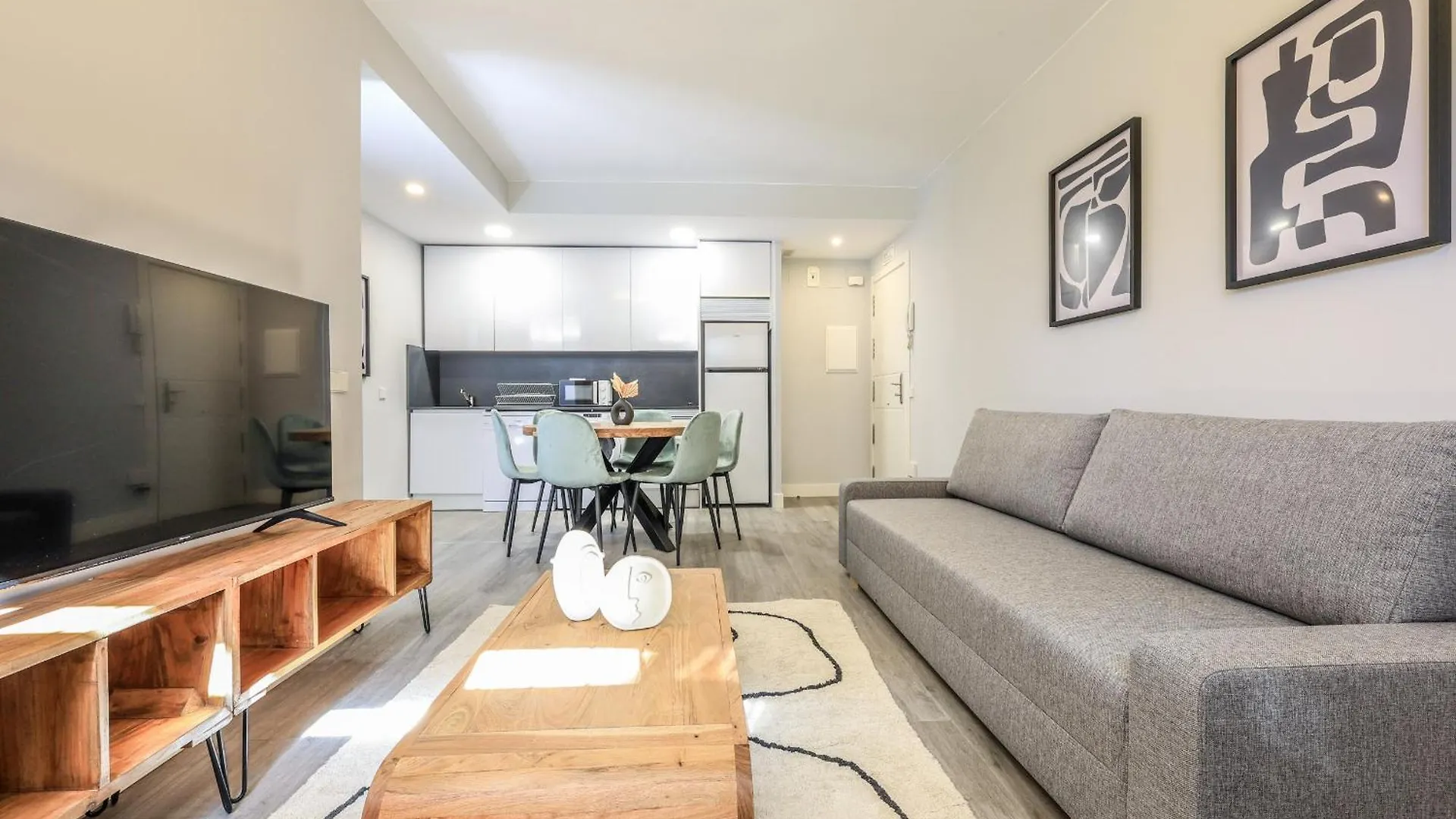 Apartamentos Reformados Act Alquiler Temporal مدريد 0*,  إسبانيا