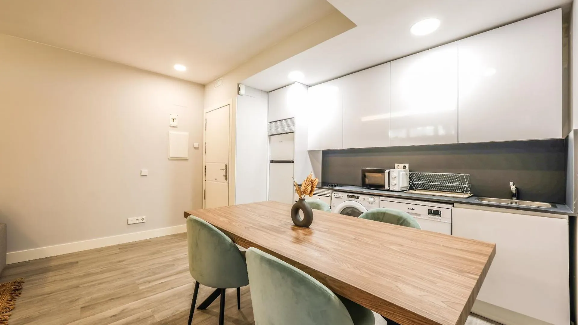 Apartamentos Reformados Act Alquiler Temporal Madrid